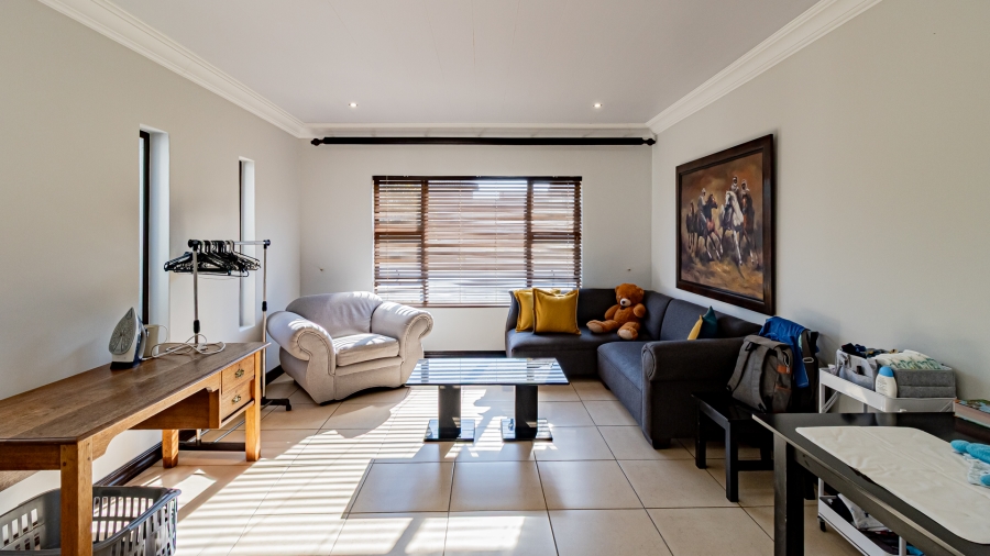 5 Bedroom Property for Sale in The Wilds Gauteng