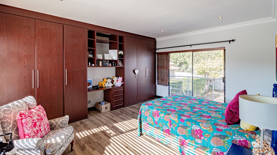 5 Bedroom Property for Sale in The Wilds Gauteng