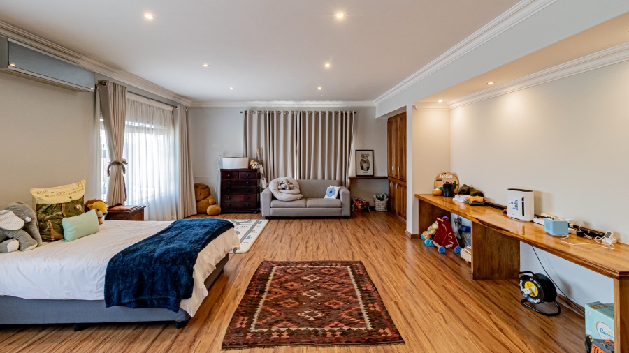 5 Bedroom Property for Sale in The Wilds Gauteng