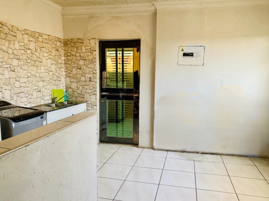 4 Bedroom Property for Sale in Spruit View Gauteng