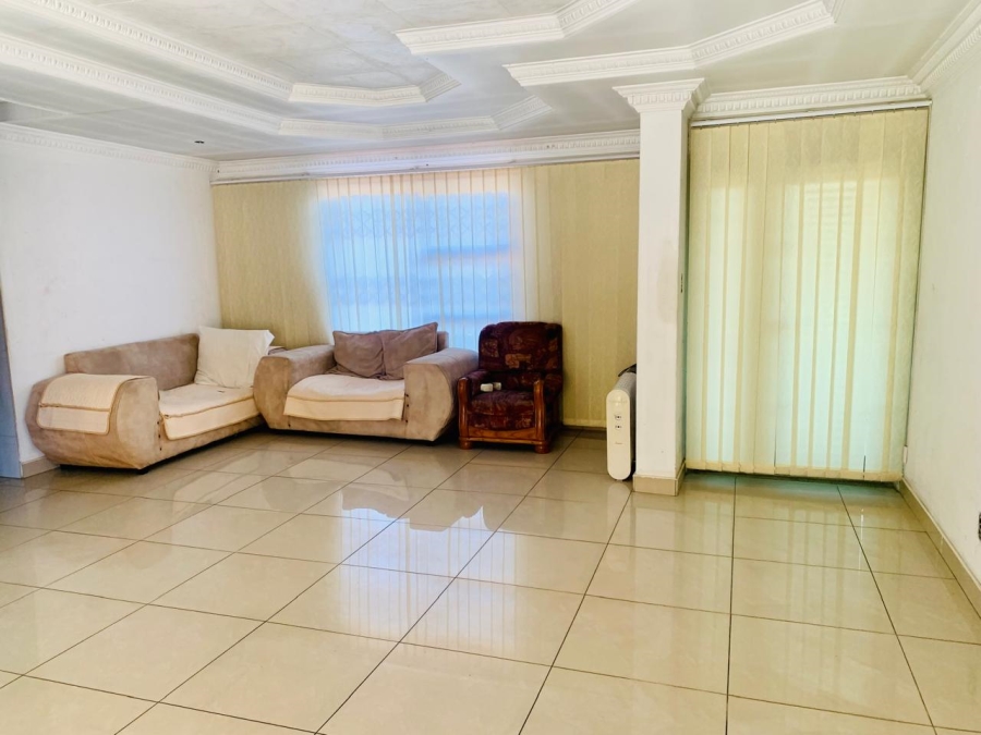 4 Bedroom Property for Sale in Spruit View Gauteng
