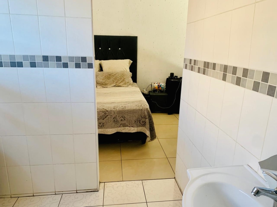 4 Bedroom Property for Sale in Spruit View Gauteng