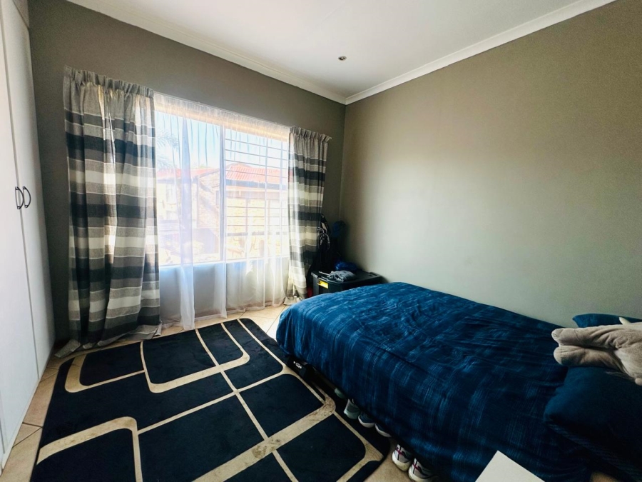 2 Bedroom Property for Sale in Liefde en Vrede Gauteng