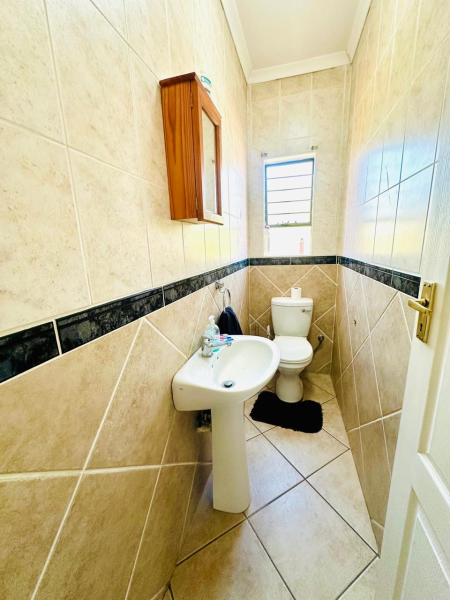 2 Bedroom Property for Sale in Liefde en Vrede Gauteng