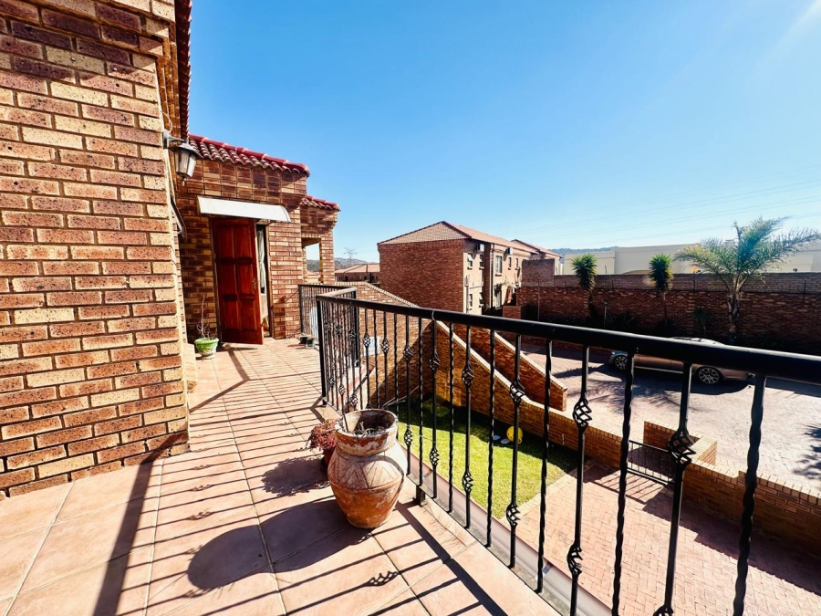 2 Bedroom Property for Sale in Liefde en Vrede Gauteng