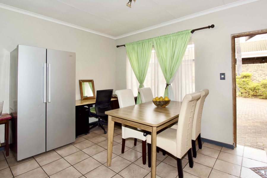 2 Bedroom Property for Sale in Meyerspark Gauteng