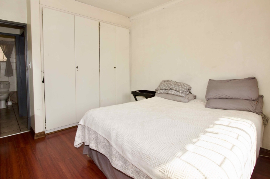 2 Bedroom Property for Sale in Meyerspark Gauteng