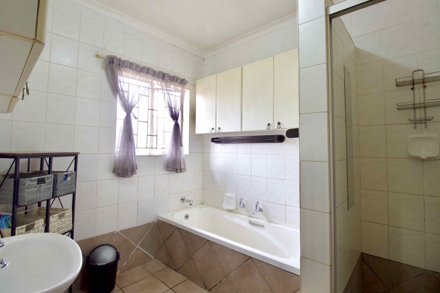 2 Bedroom Property for Sale in Meyerspark Gauteng
