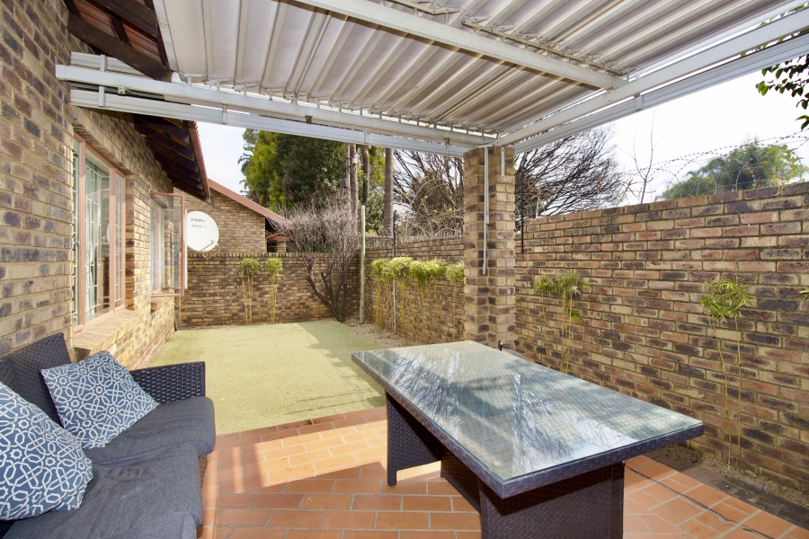 2 Bedroom Property for Sale in Meyerspark Gauteng