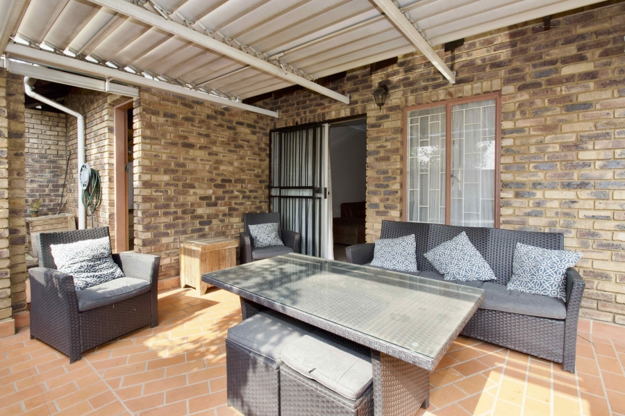 2 Bedroom Property for Sale in Meyerspark Gauteng
