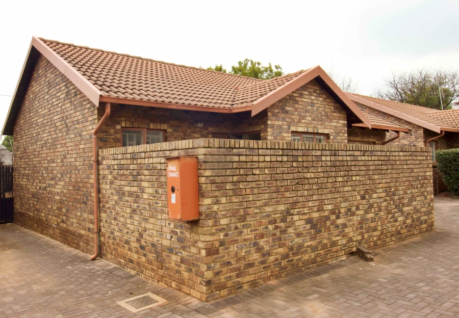 2 Bedroom Property for Sale in Meyerspark Gauteng
