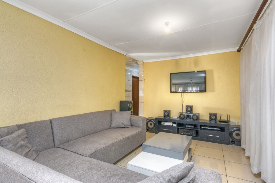 4 Bedroom Property for Sale in Ormonde View Gauteng