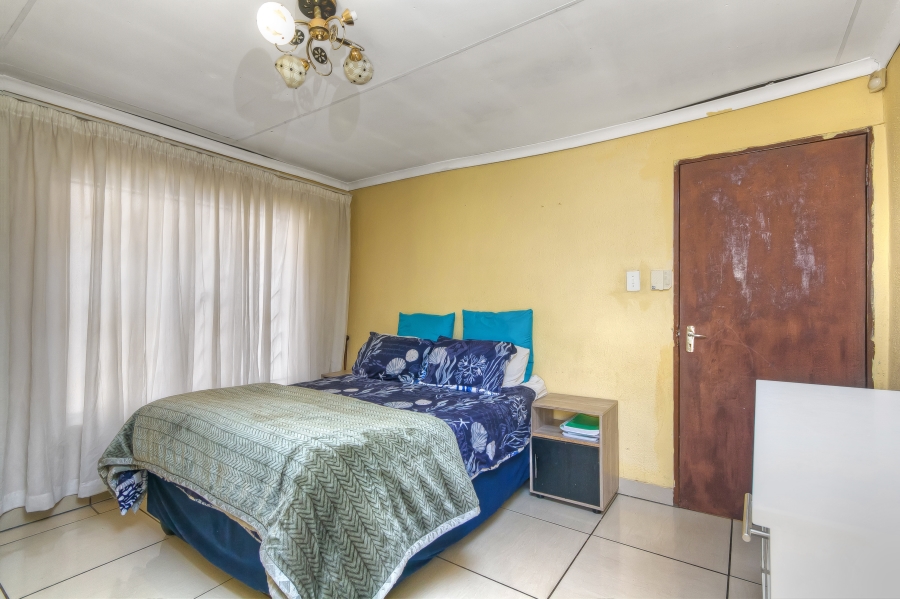 4 Bedroom Property for Sale in Ormonde View Gauteng