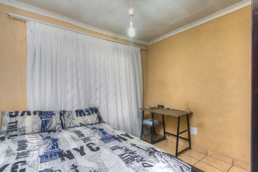 4 Bedroom Property for Sale in Ormonde View Gauteng
