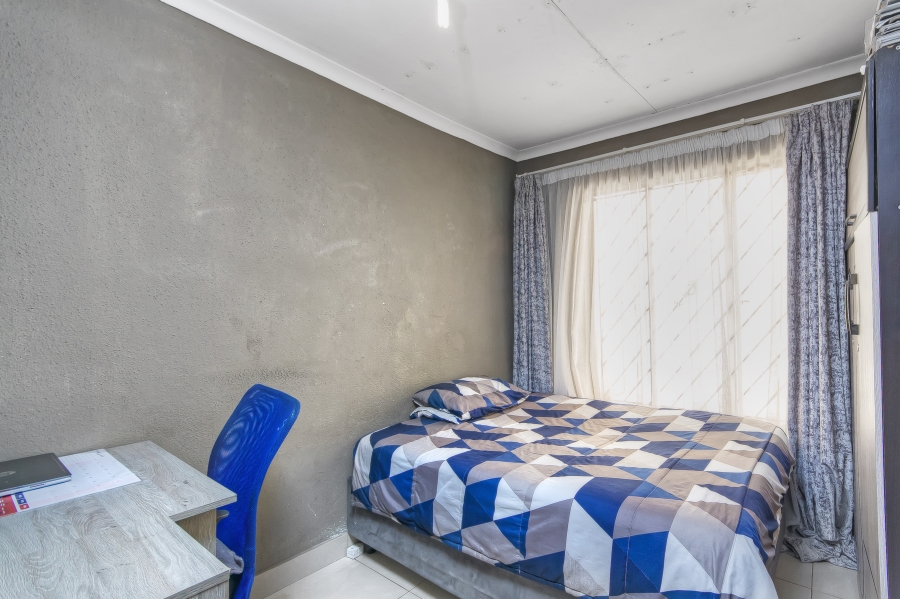 4 Bedroom Property for Sale in Ormonde View Gauteng