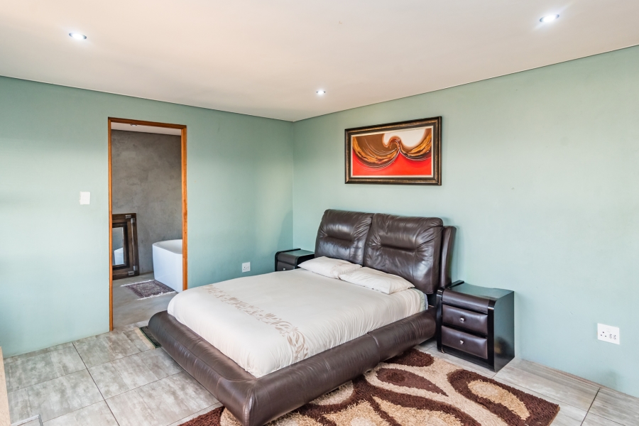 4 Bedroom Property for Sale in Heuningklip Gauteng