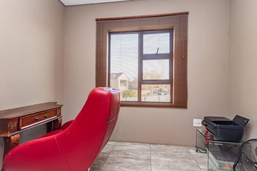 4 Bedroom Property for Sale in Heuningklip Gauteng