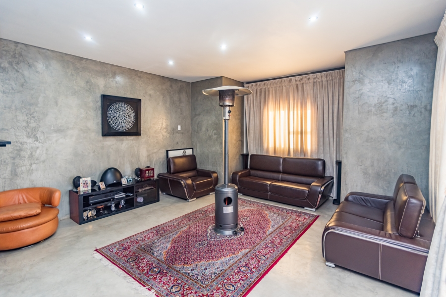 4 Bedroom Property for Sale in Heuningklip Gauteng
