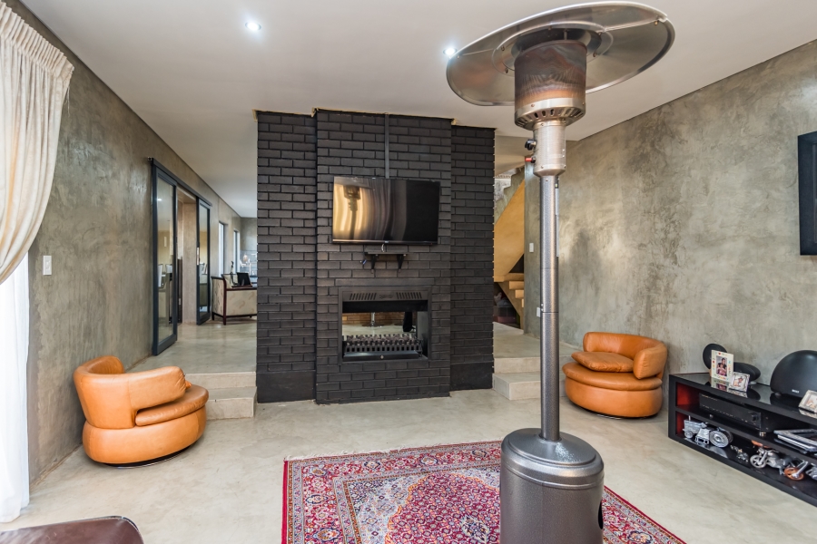 4 Bedroom Property for Sale in Heuningklip Gauteng