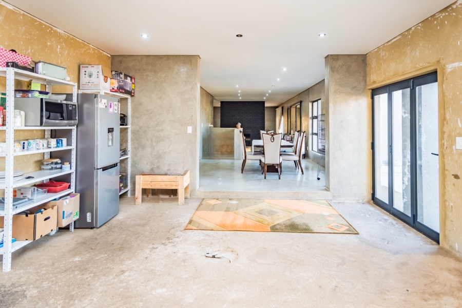 4 Bedroom Property for Sale in Heuningklip Gauteng