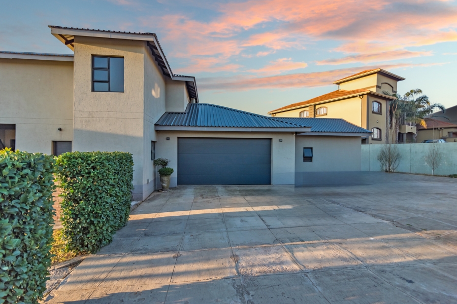 4 Bedroom Property for Sale in Heuningklip Gauteng