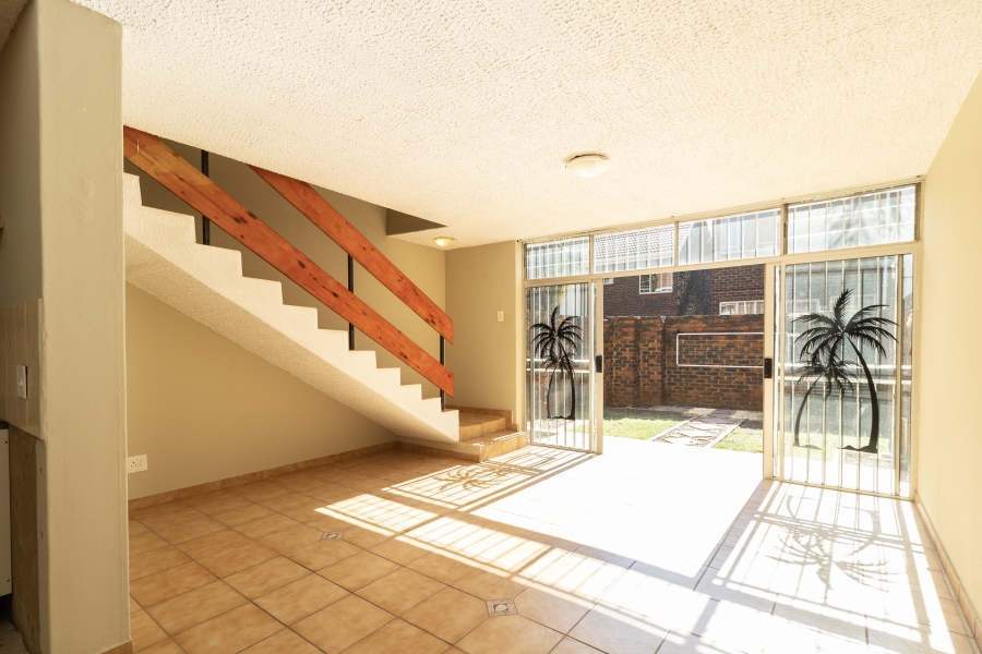 2 Bedroom Property for Sale in Garsfontein Gauteng