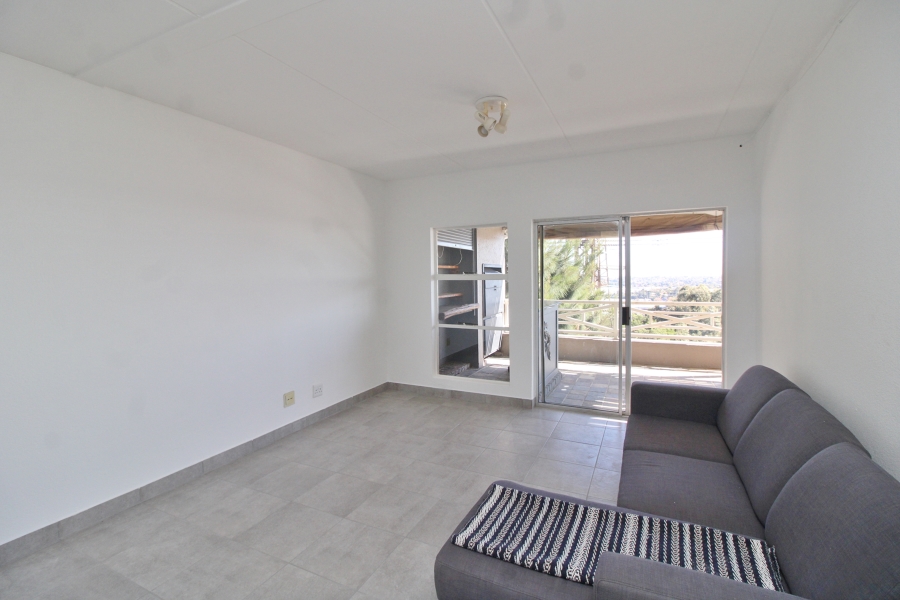 To Let 3 Bedroom Property for Rent in Sunnyrock Gauteng