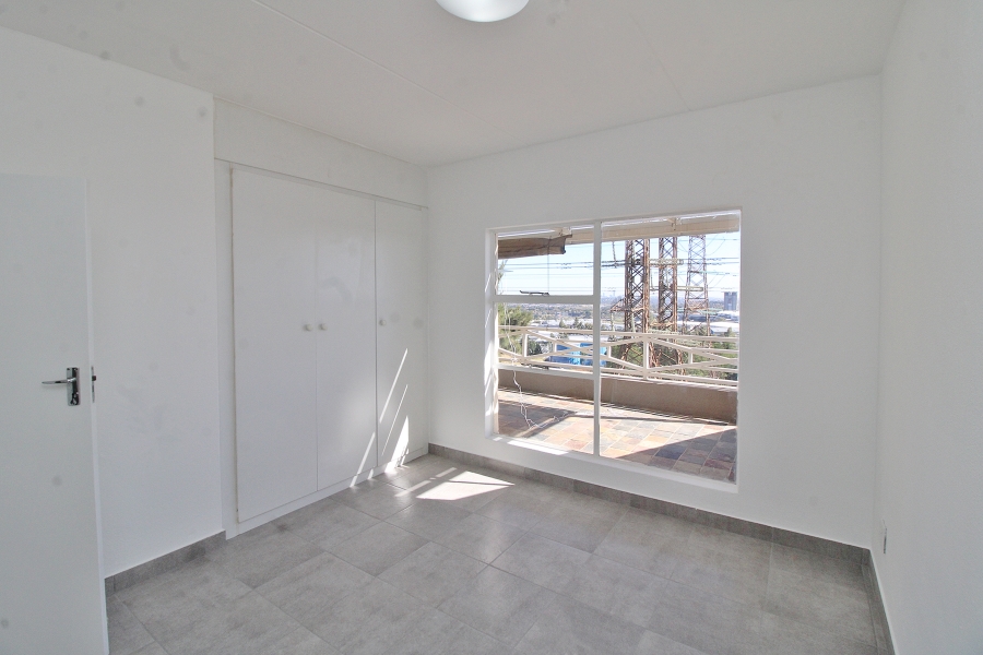 To Let 3 Bedroom Property for Rent in Sunnyrock Gauteng
