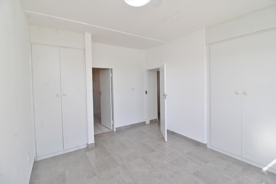 To Let 3 Bedroom Property for Rent in Sunnyrock Gauteng