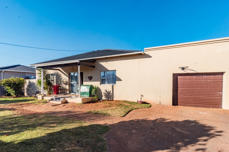 3 Bedroom Property for Sale in Delarey Gauteng