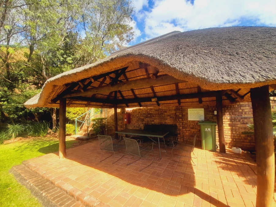 3 Bedroom Property for Sale in Faerie Glen Gauteng