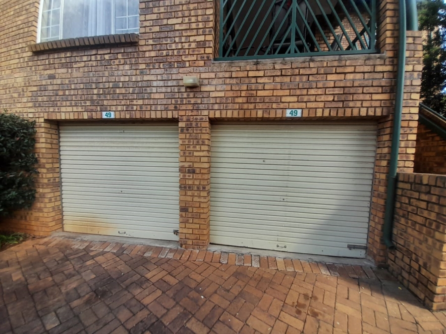 3 Bedroom Property for Sale in Faerie Glen Gauteng