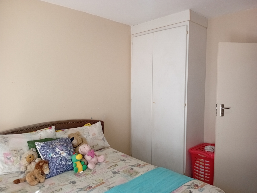 3 Bedroom Property for Sale in Faerie Glen Gauteng