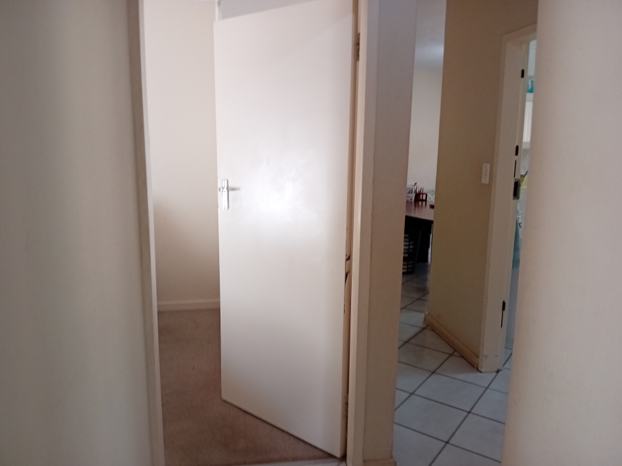 3 Bedroom Property for Sale in Faerie Glen Gauteng