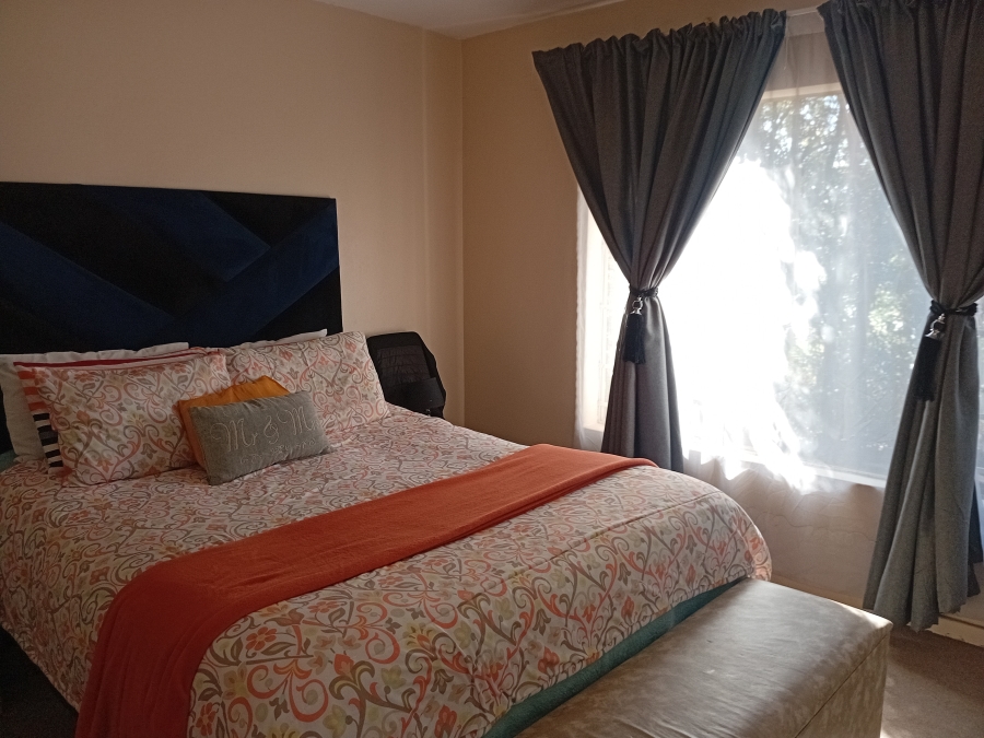 3 Bedroom Property for Sale in Faerie Glen Gauteng