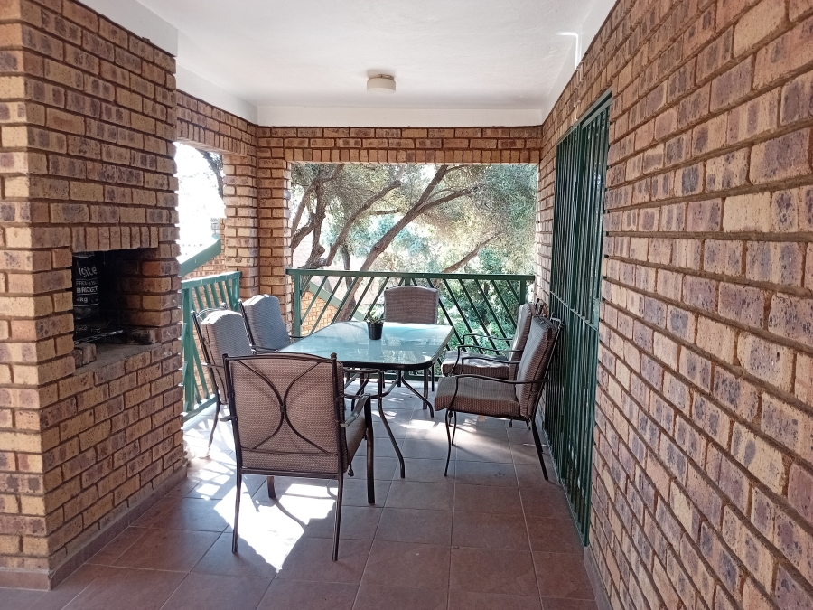 3 Bedroom Property for Sale in Faerie Glen Gauteng
