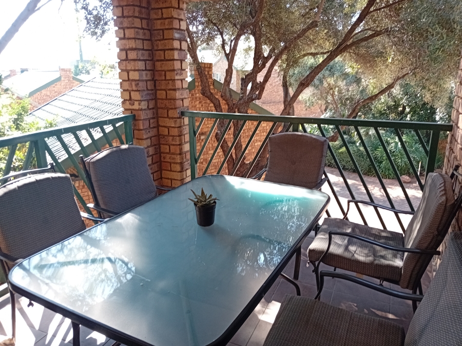 3 Bedroom Property for Sale in Faerie Glen Gauteng