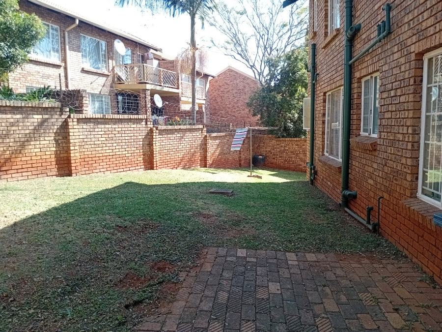 3 Bedroom Property for Sale in Faerie Glen Gauteng