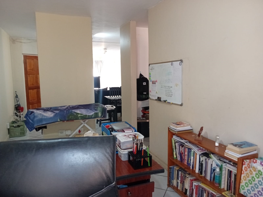 3 Bedroom Property for Sale in Faerie Glen Gauteng