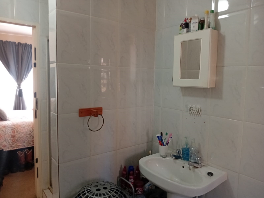 3 Bedroom Property for Sale in Faerie Glen Gauteng