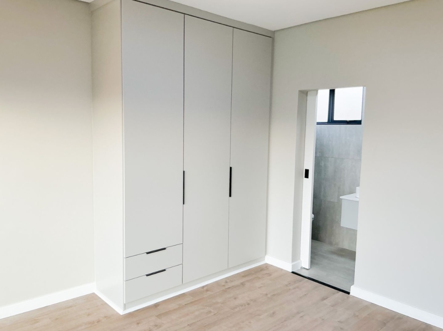 4 Bedroom Property for Sale in Midstream Heights Gauteng