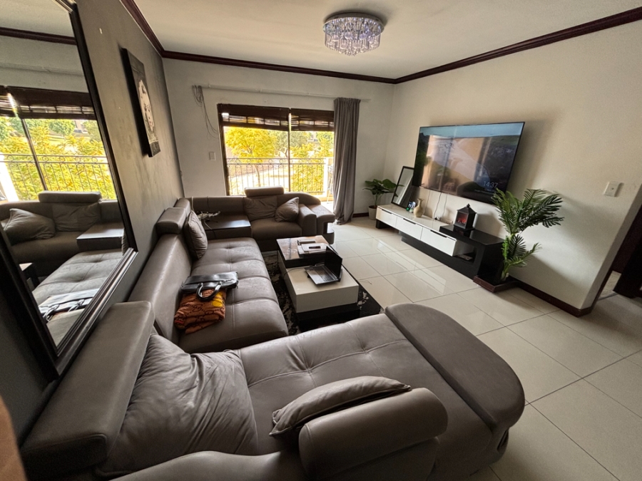2 Bedroom Property for Sale in Carlswald Estate Gauteng