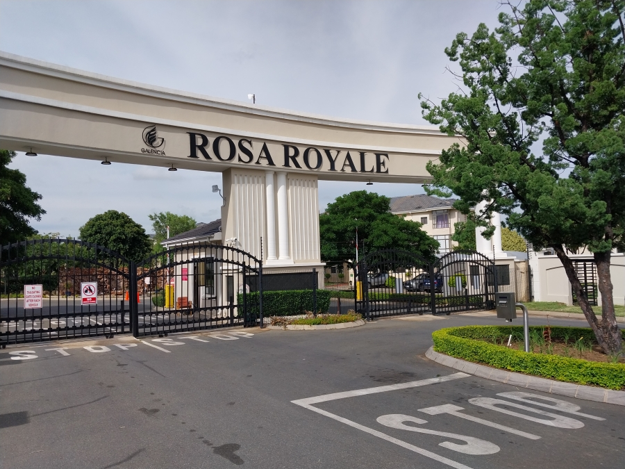 2 Bedroom Property for Sale in Carlswald Estate Gauteng