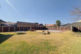 3 Bedroom Property for Sale in Verwoerdpark Gauteng