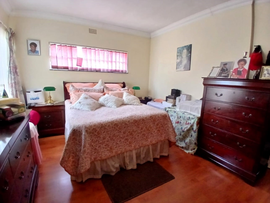 7 Bedroom Property for Sale in Birchleigh North Gauteng
