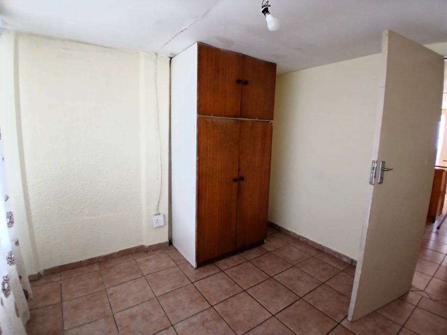 7 Bedroom Property for Sale in Birchleigh North Gauteng