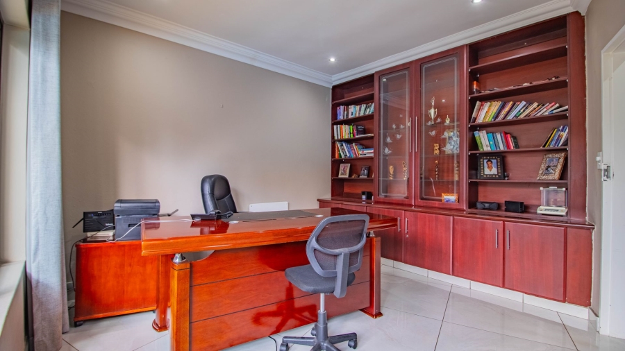 4 Bedroom Property for Sale in Bedfordview Gauteng