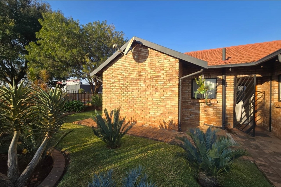 To Let 3 Bedroom Property for Rent in Montana Park Gauteng