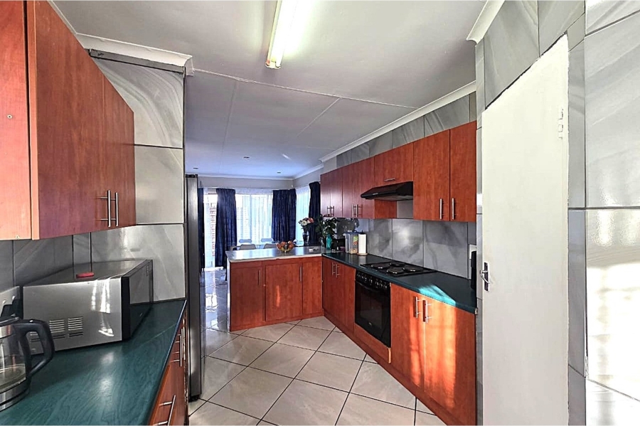 To Let 3 Bedroom Property for Rent in Montana Park Gauteng