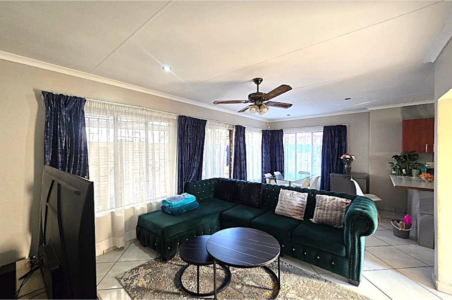 To Let 3 Bedroom Property for Rent in Montana Park Gauteng